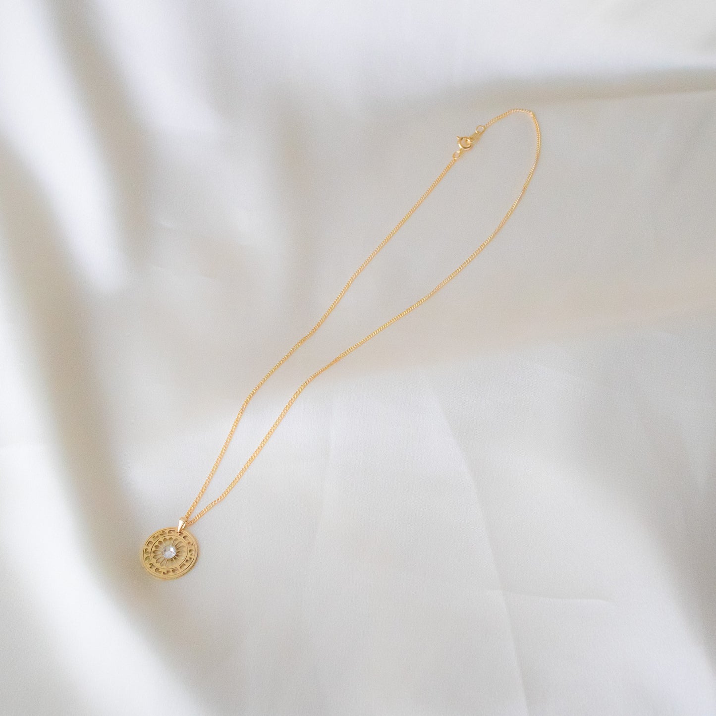 1-dots simple necklace